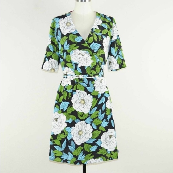 Diane Von Furstenberg Savilla Wrap Silk Floral Mini Dress Sz 4 Resortwear Luxury - Picture 13 of 16